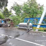 Pasca Hujan, Sinergitas TNI/Polri Patroli Langsung Cek Ketinggian Debit Air Jembatan Kebanggan Moga