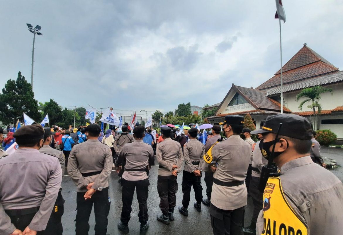 Polres Semarang Sampaikan Rangkaian Aksi Demo Buruh Aliansi Gempur di Kabupaten Semarang