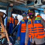 Patroli Laut Dipimpin Kapolres Pemalang, Peralatan Keselamatan Kapal Nelayan Dicek